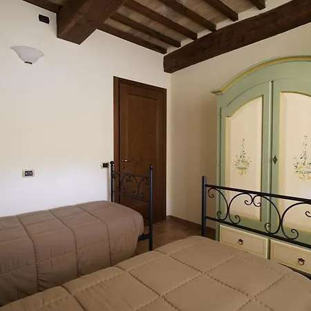 Alloggio per agriturismo Azienda Agraria Fratelli Caporali Ponte Pattoli